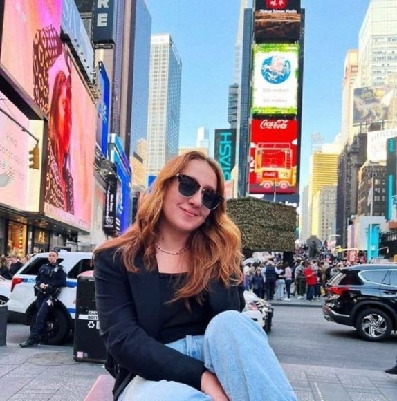 Meet your Posher, Stefanie - Picture 1 of 1